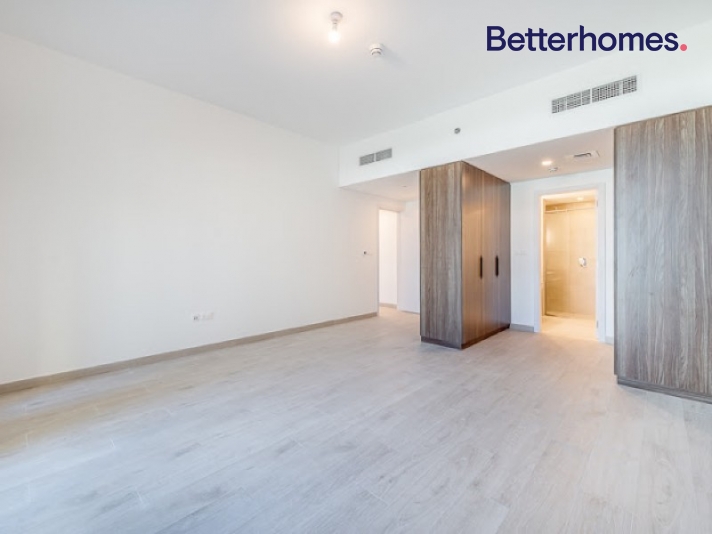 3 Bedrooms Apartment in Lamtara 1