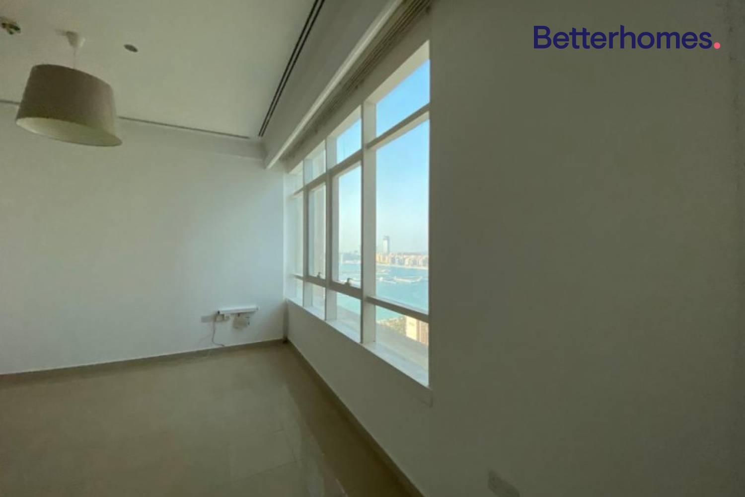 2 Bedrooms Apartment in Marina Crown
