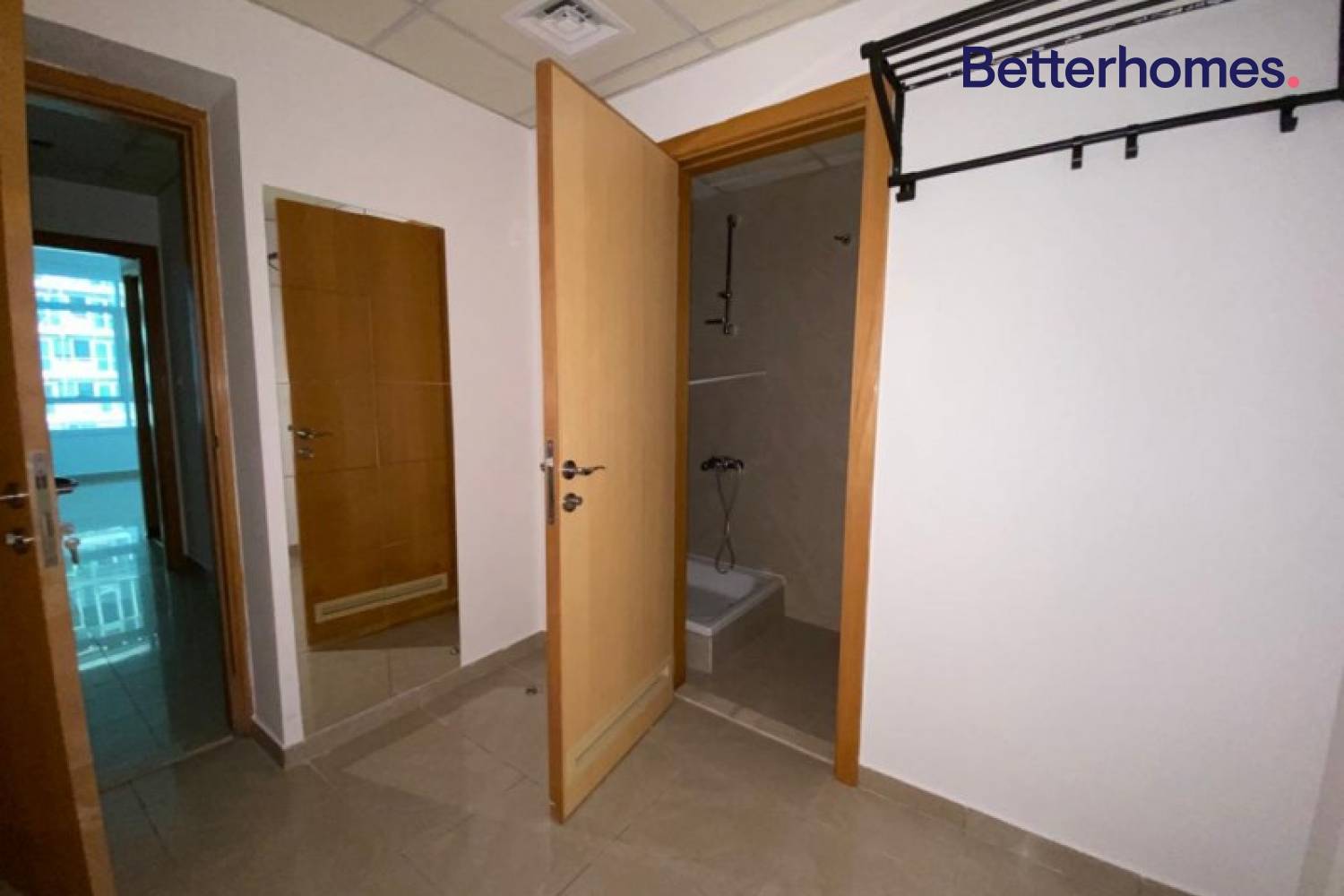 2 Bedrooms Apartment in Marina Crown