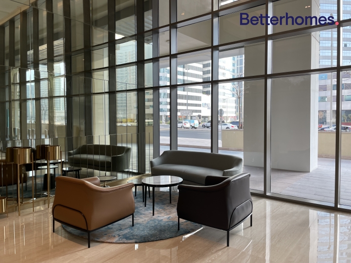2 Bedrooms Apartment in Bellevue Tower 1