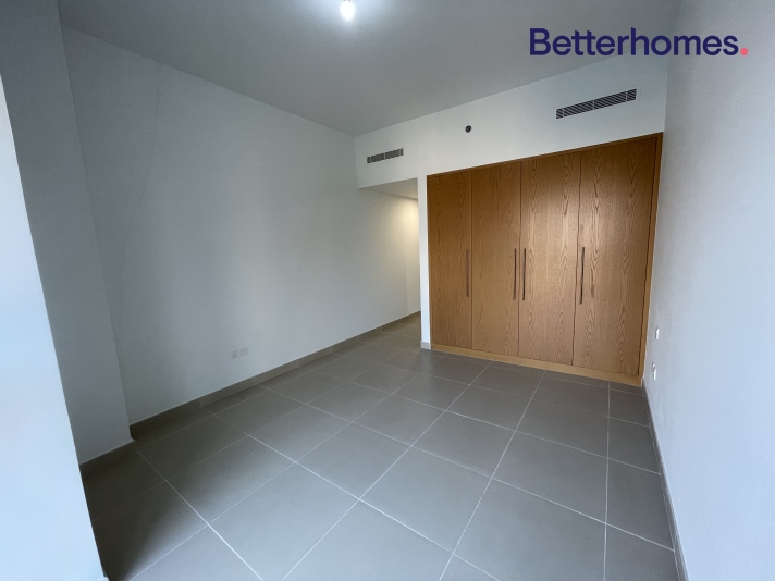 2 Bedrooms Apartment in Bellevue Tower 1