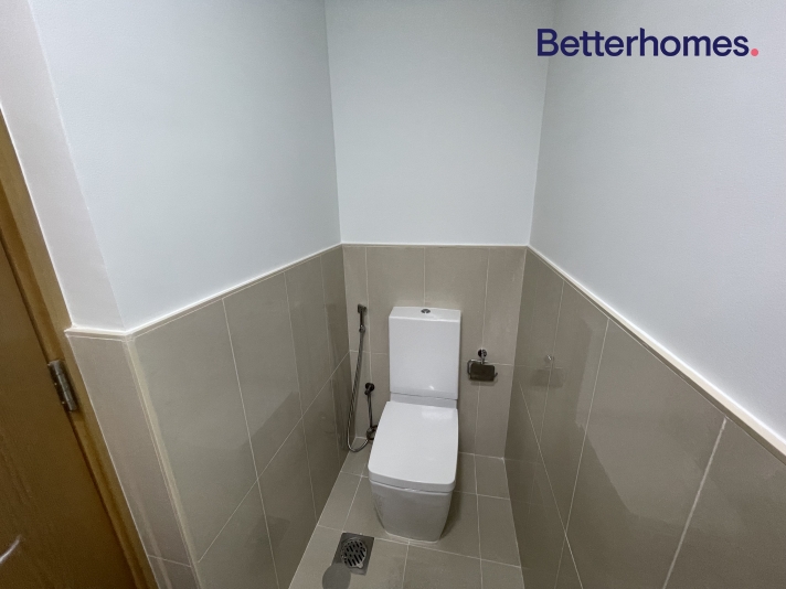 2 Bedrooms Apartment in Bellevue Tower 1