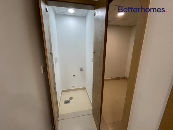 2 Bedrooms Apartment in Bellevue Tower 1