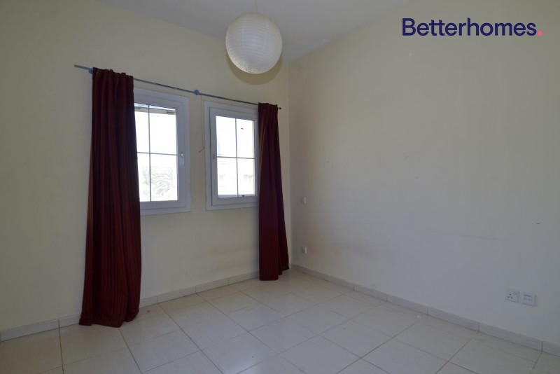 3 Bedrooms Villa in Springs 5
