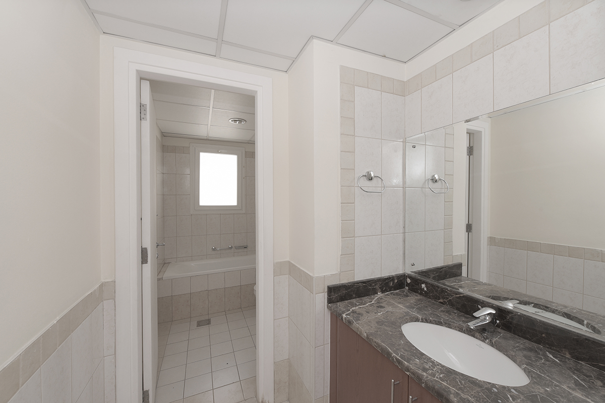 3 Bedrooms Villa in Springs 5