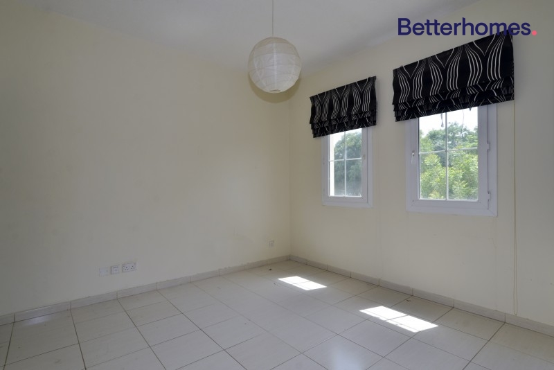 3 Bedrooms Villa in Springs 5