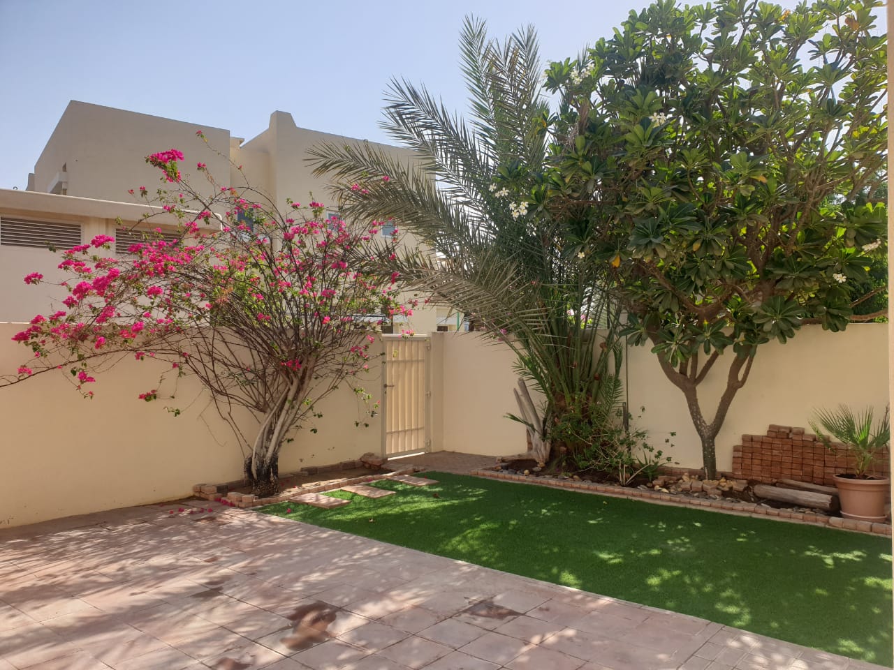 3 Bedrooms Villa in Zulal 2