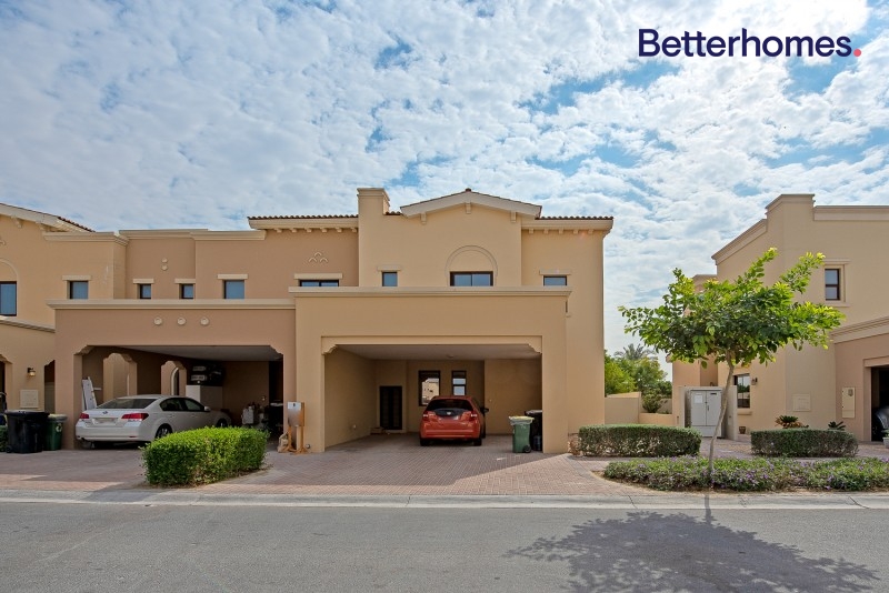 3 Bedrooms Villa in Mira 3