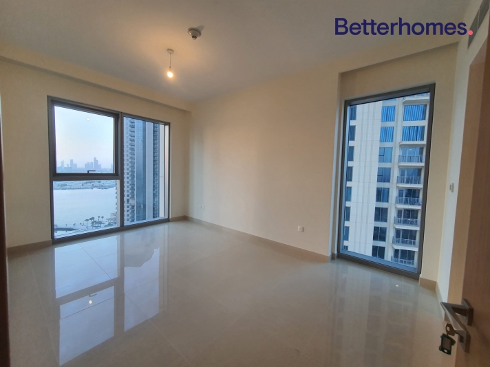 2 Bedrooms Apartment in Harbour Views 1