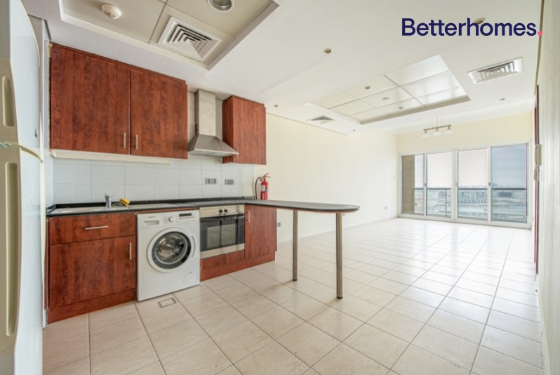 2 Bedrooms Apartment in Lake View Tower