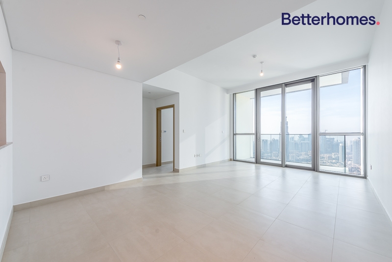 3 Bedrooms Apartment in Downtown Views
