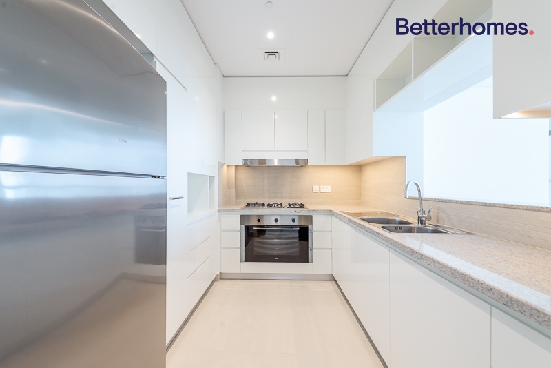 3 Bedrooms Apartment in Downtown Views