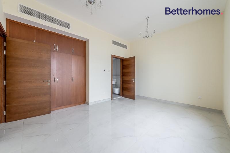 5 Bedrooms Villa in Al Sufouh 1