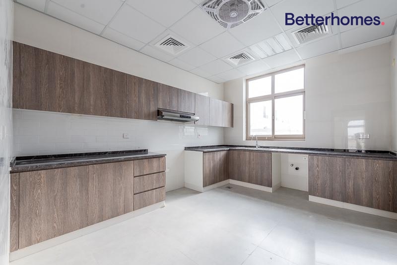 5 Bedrooms Villa in Al Sufouh 1