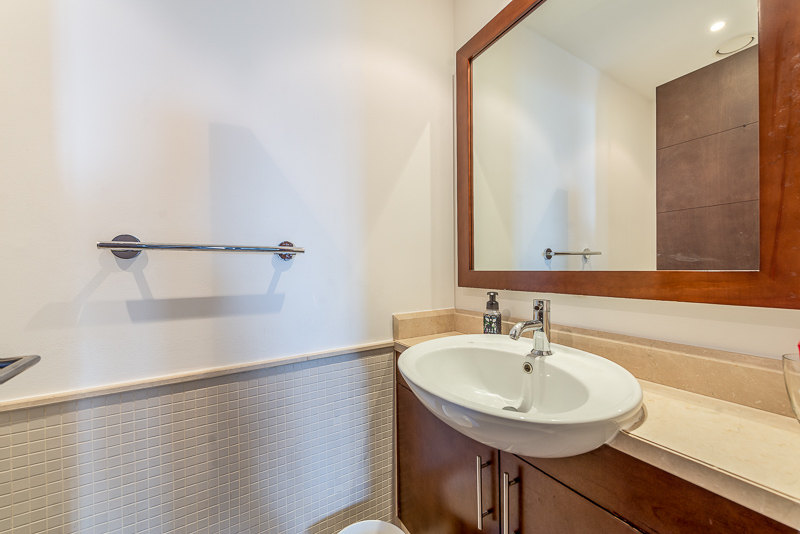 1 Bedroom Apartment in South Ridge 4