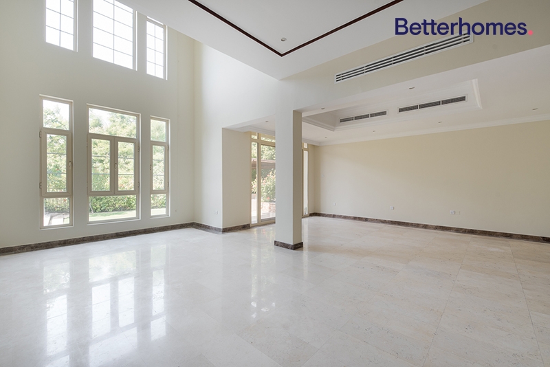 5 Bedrooms Villa in Master View