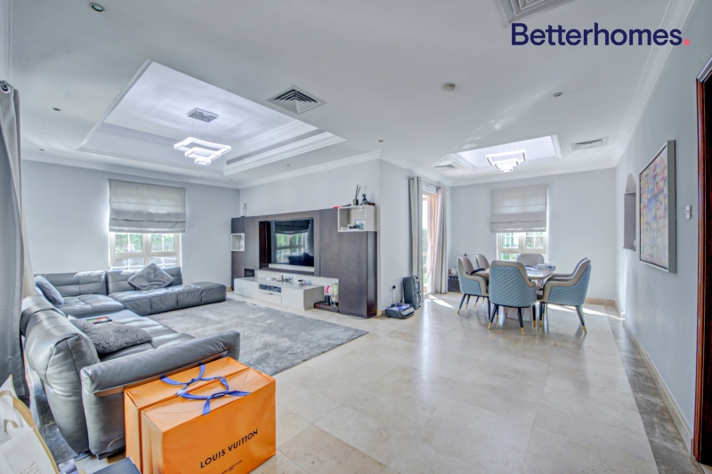 5 Bedrooms Villa in Master View