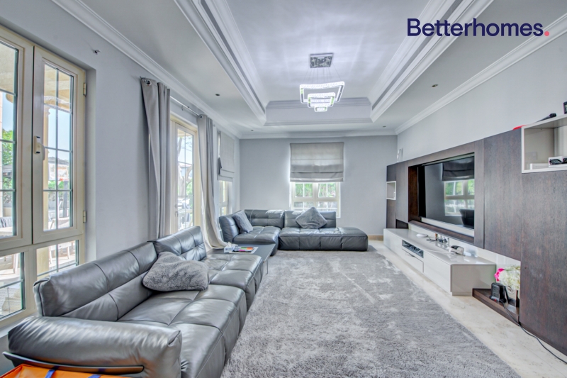 5 Bedrooms Villa in Master View