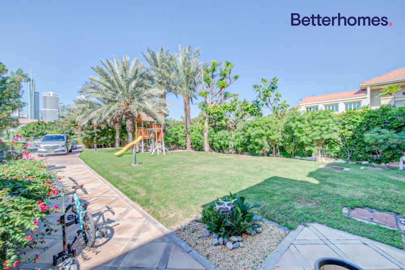 5 Bedrooms Villa in Master View