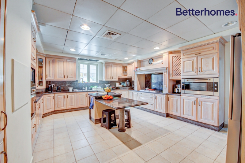 5 Bedrooms Villa in Master View