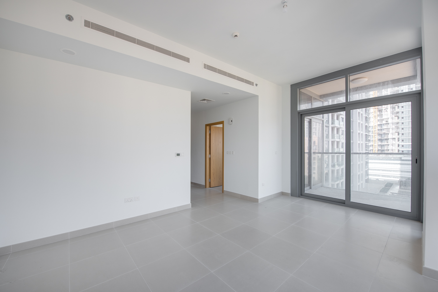 1 Bedroom Apartment in Bellevue Tower 2