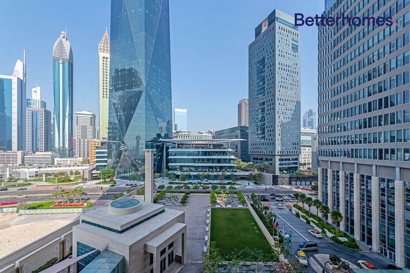 3 Bedrooms Apartment in Burj Daman