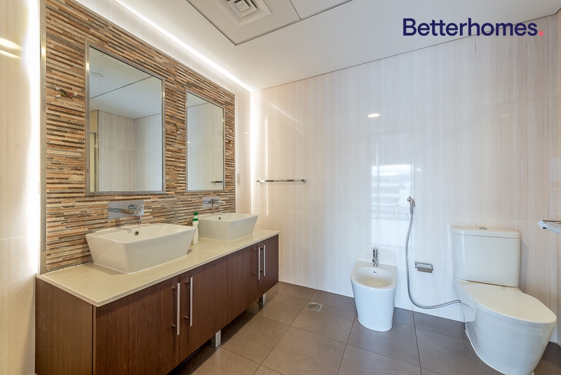 3 Bedrooms Apartment in Burj Daman