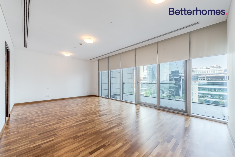 3 Bedrooms Apartment in Burj Daman