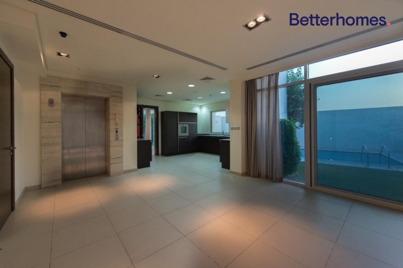 4 Bedrooms Villa in Acacia Avenues