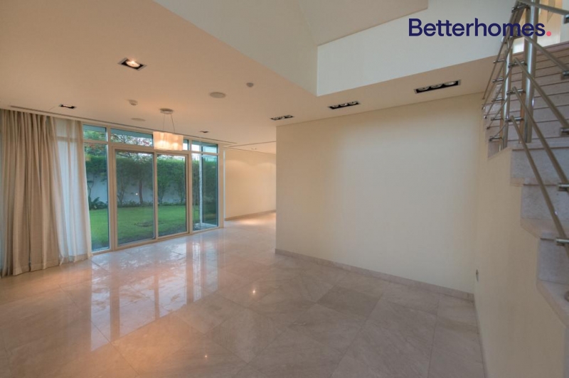 4 Bedrooms Villa in Acacia Avenues