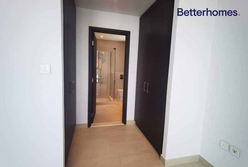 2 Bedrooms Apartment in Downtown Views