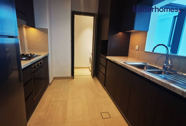 2 Bedrooms Apartment in Downtown Views