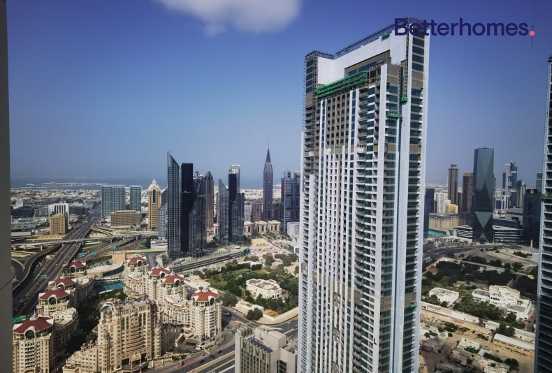 2 Bedrooms Apartment in Downtown Views