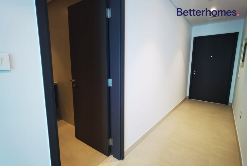 2 Bedrooms Apartment in Downtown Views