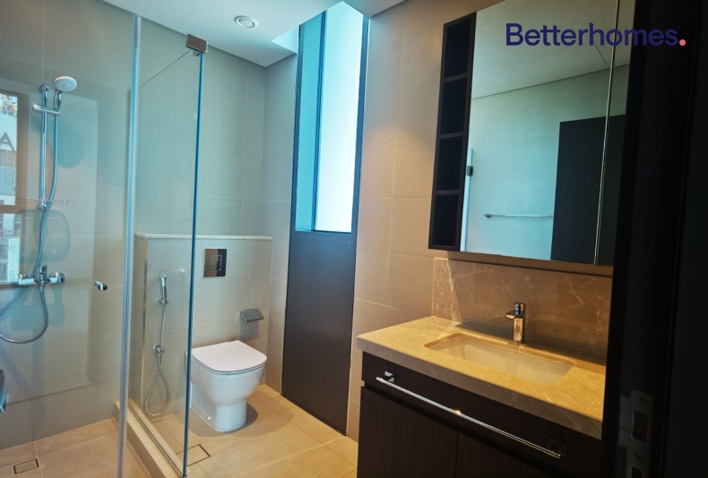 2 Bedrooms Apartment in Downtown Views