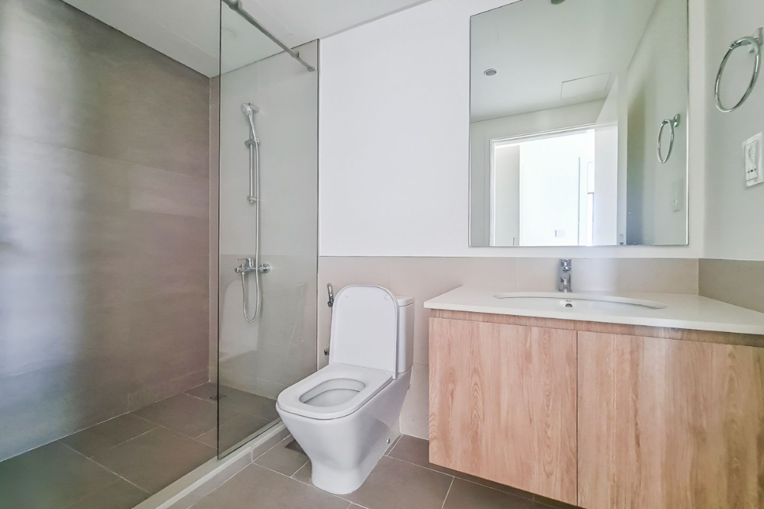 1 Bedroom Apartment in Park Ridge Tower C