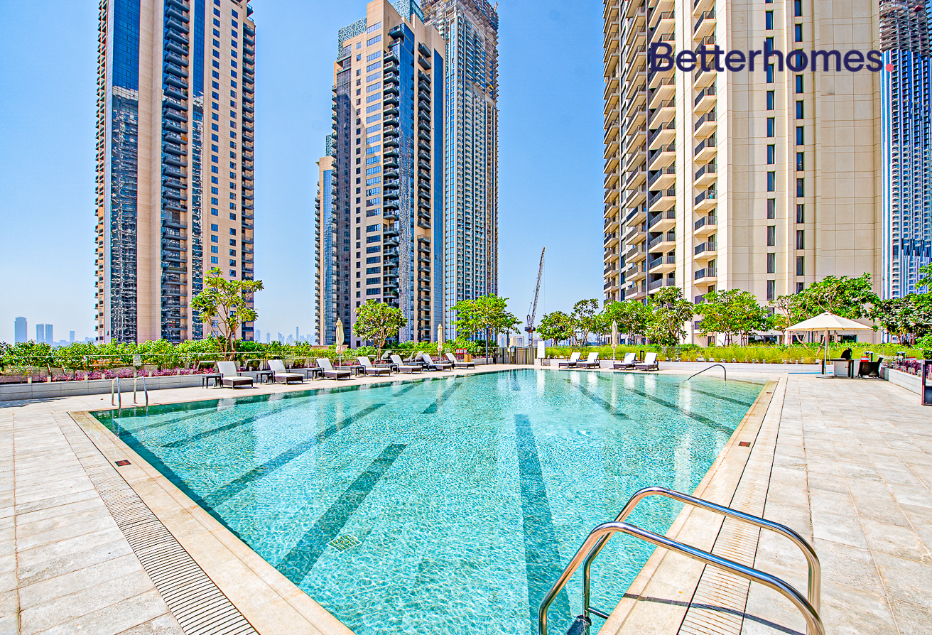 3 Bedrooms Apartment in Creek Horizon Tower 2