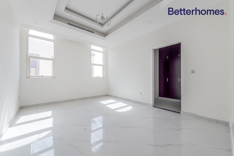 5 Bedrooms Villa in Al Ruwayyah