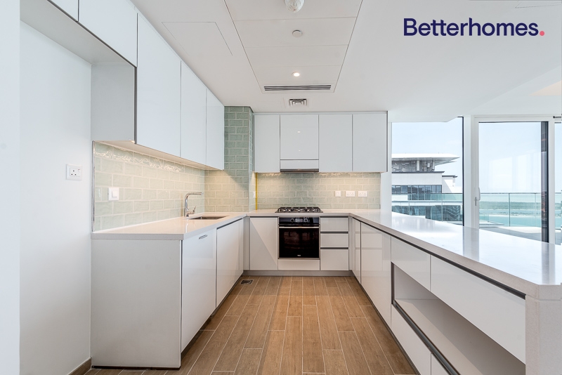 3 Bedrooms Apartment in Mayan 2