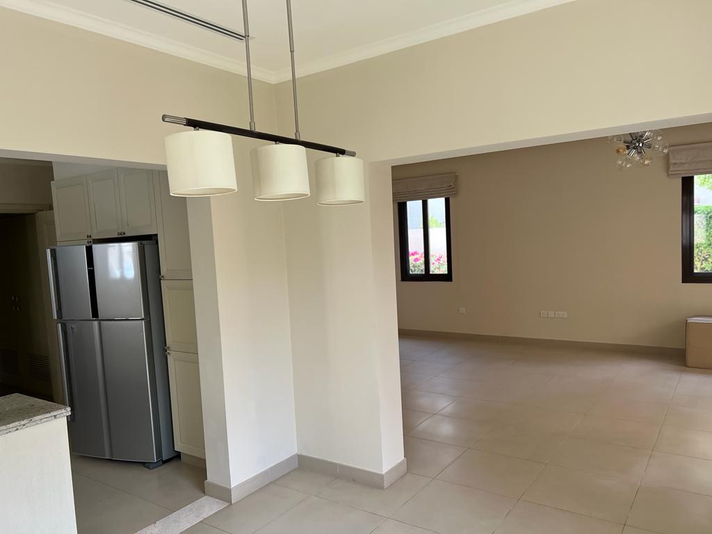 3 Bedrooms Villa in Lila