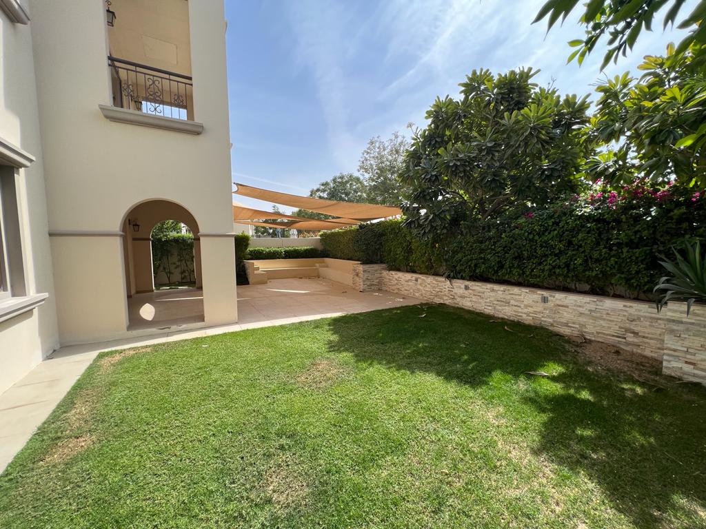 3 Bedrooms Villa in Lila