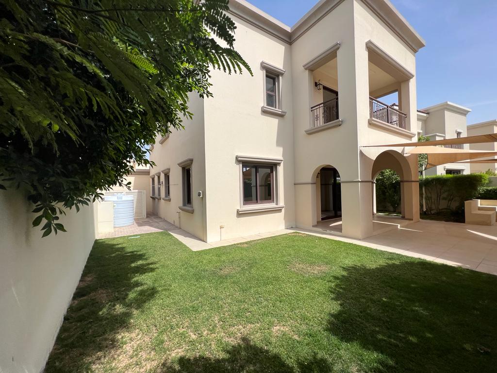 3 Bedrooms Villa in Lila