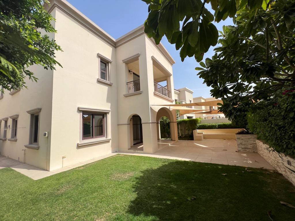 3 Bedrooms Villa in Lila