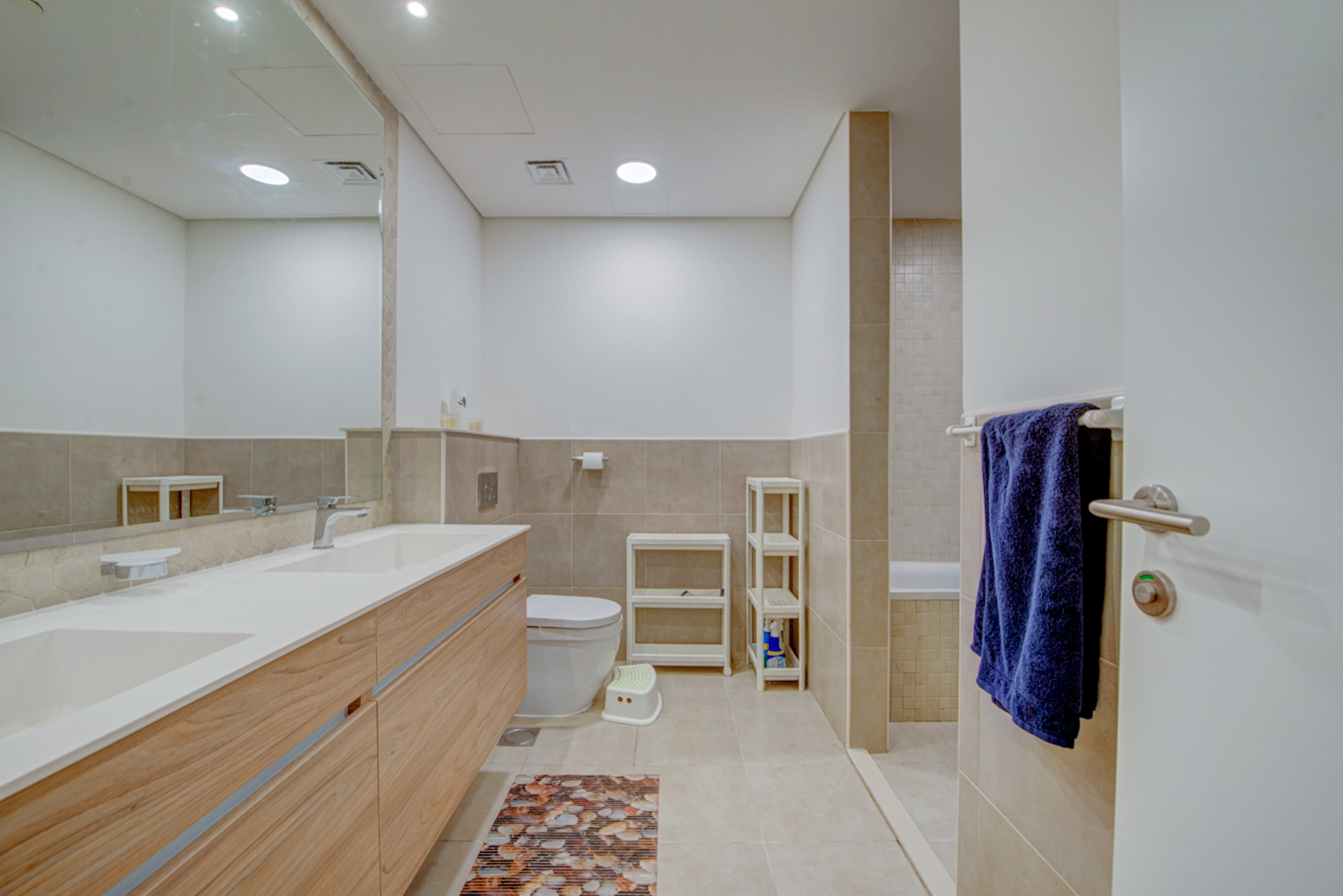 2 Bedrooms Apartment in Al Andalus