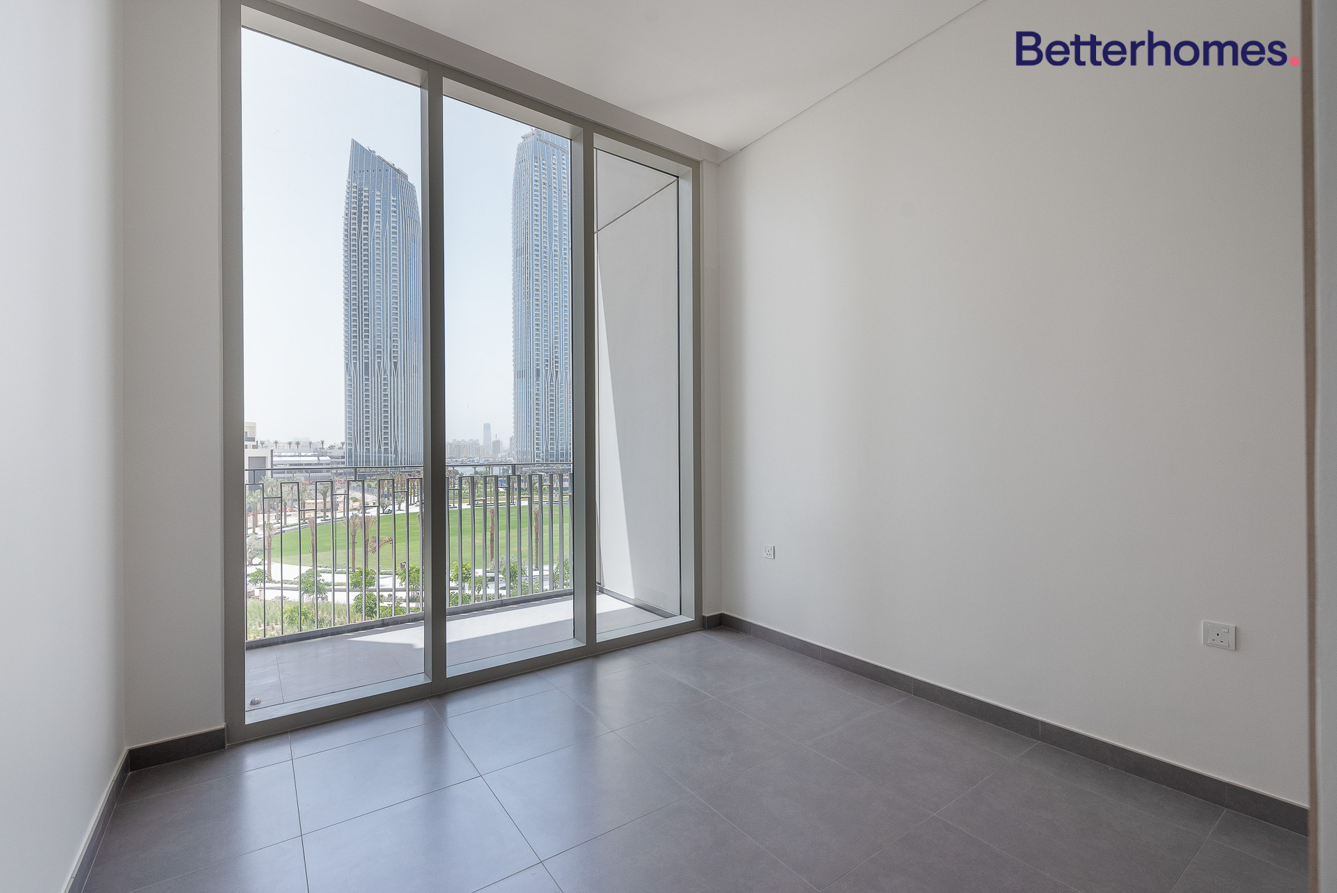 3 Bedrooms Townhouse in Creek Gate Tower 1