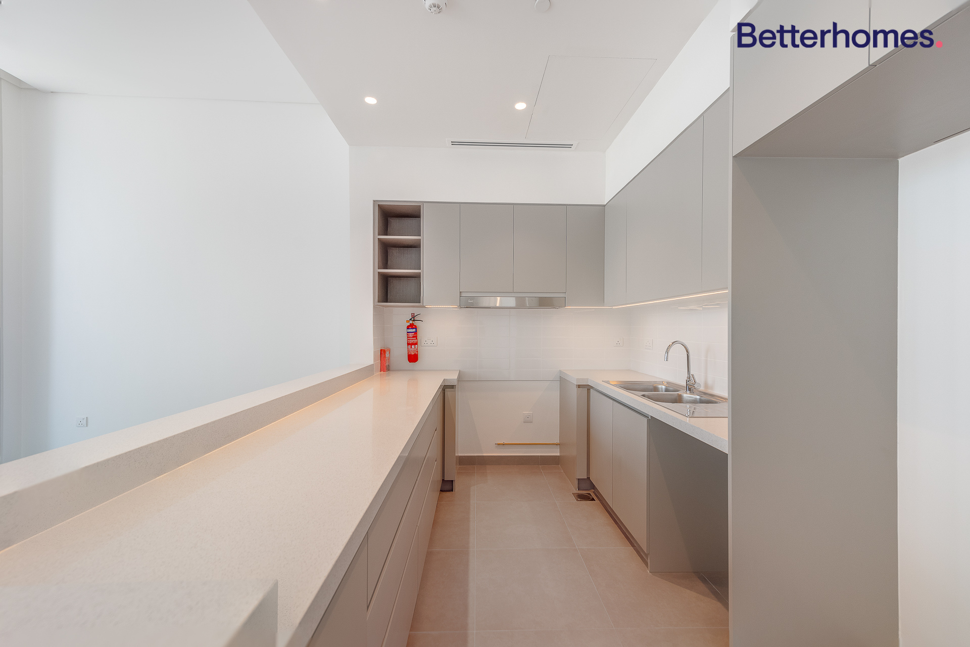 3 Bedrooms Townhouse in Creek Gate Tower 1