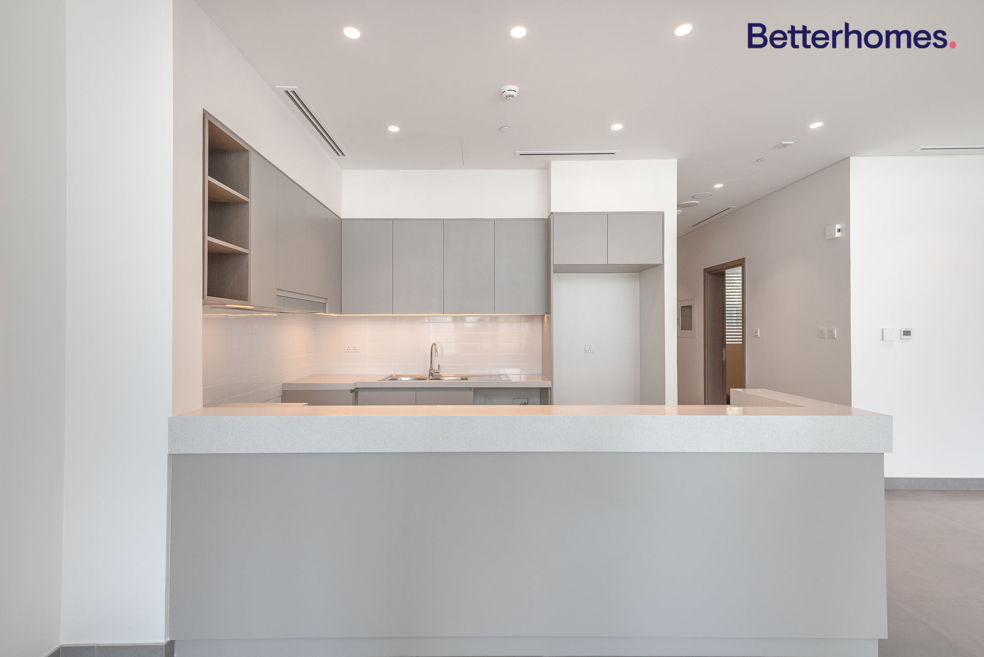 3 Bedrooms Townhouse in Creek Gate Tower 1