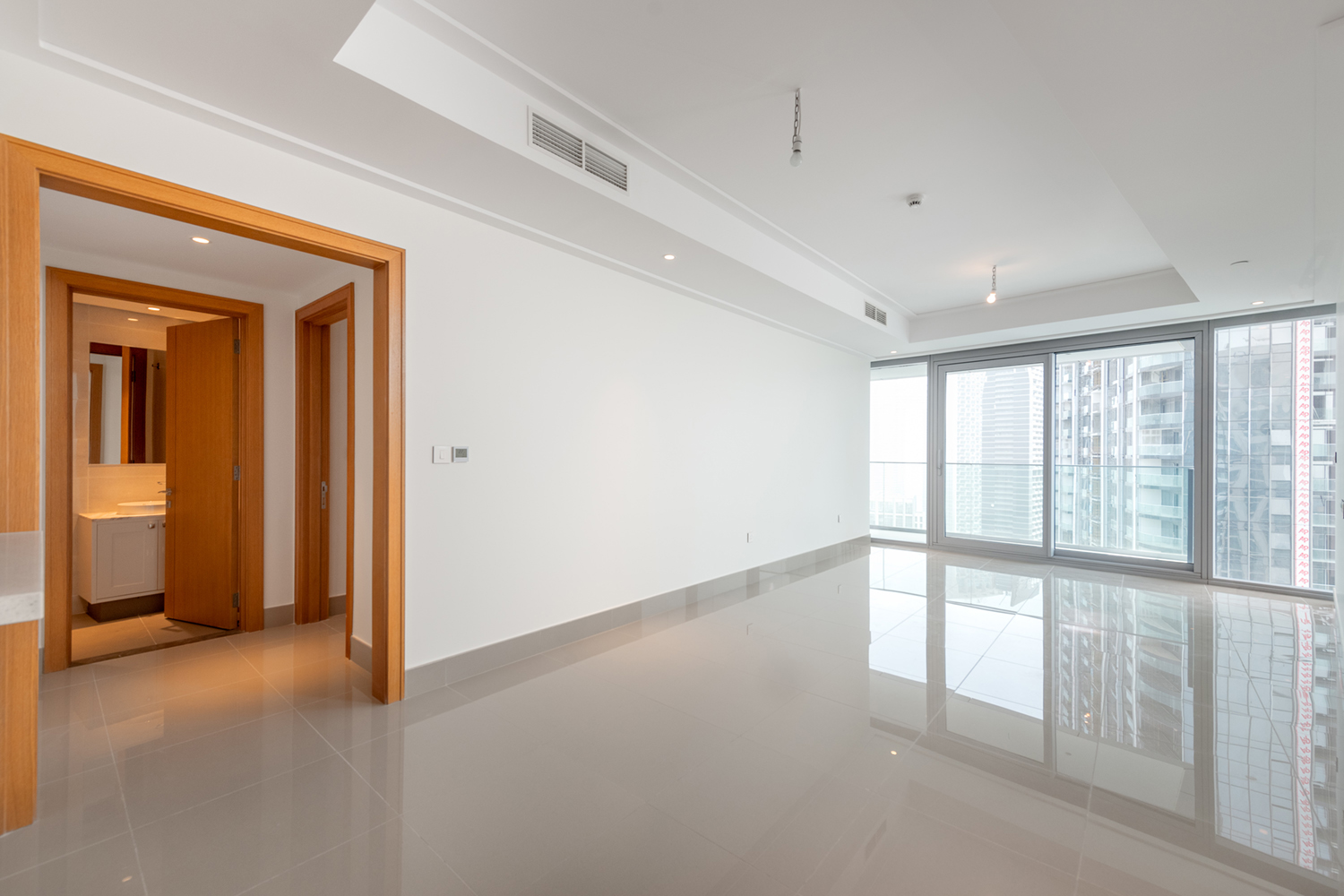 3 Bedrooms Apartment in Opera Grand