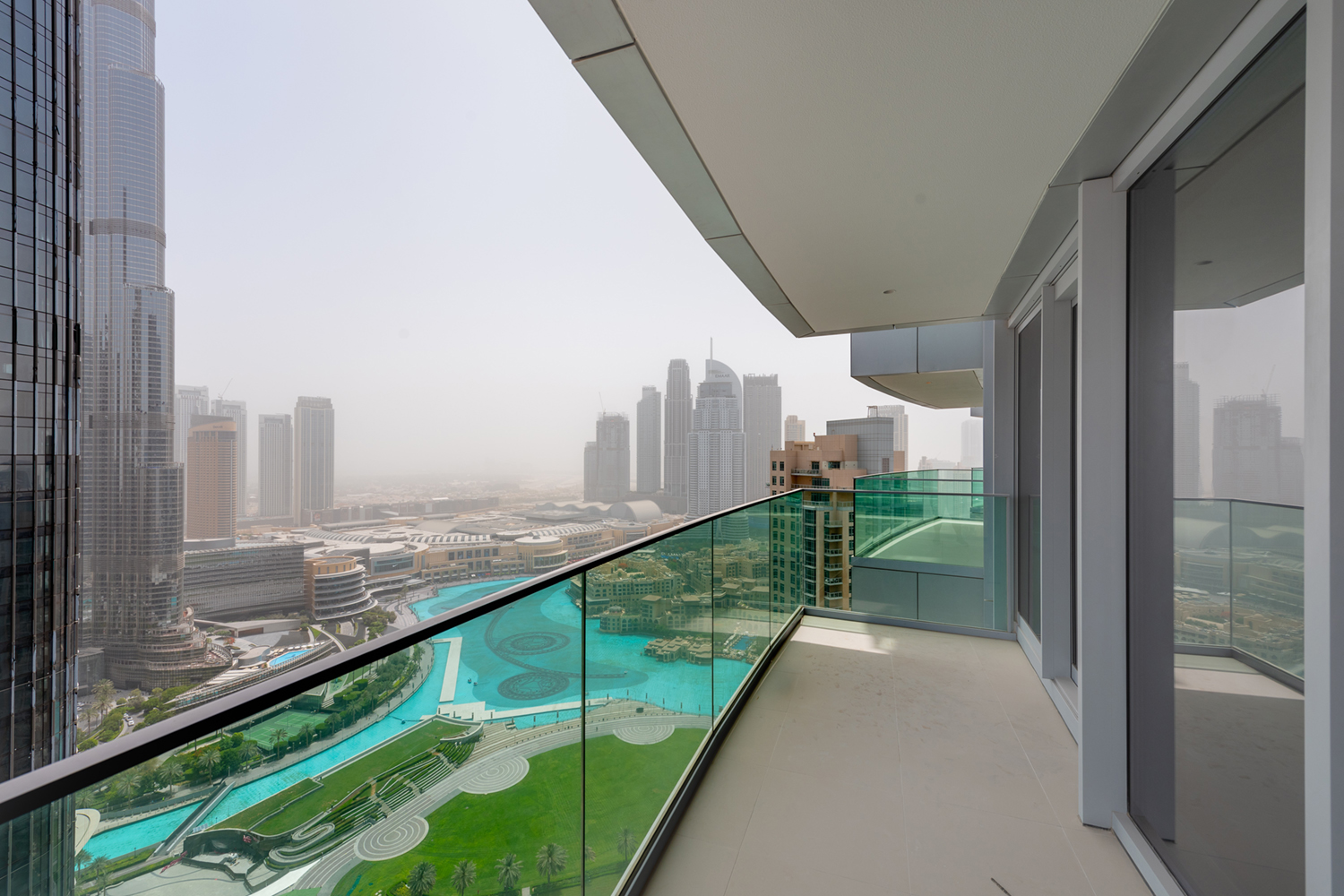 3 Bedrooms Apartment in Opera Grand