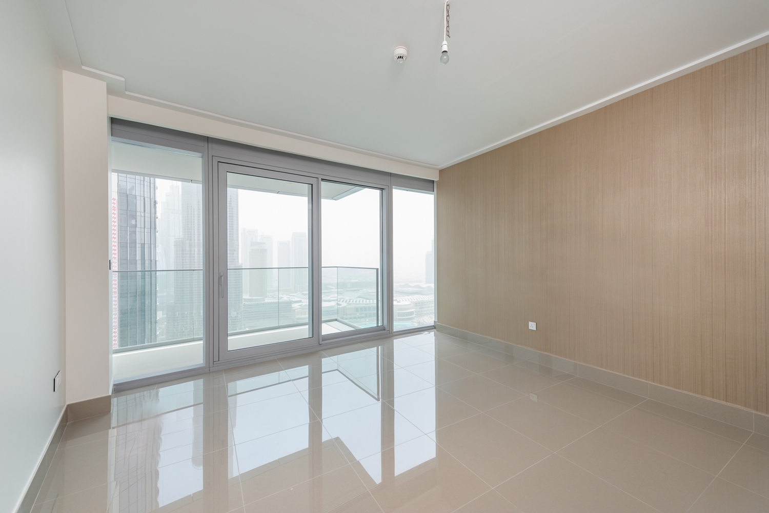 3 Bedrooms Apartment in Opera Grand
